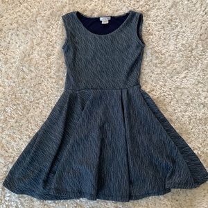 area code 407 stylish girls navy and white party dress